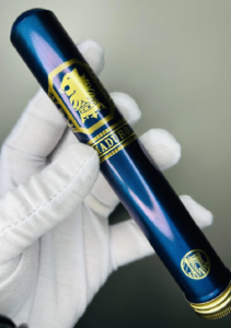 Charuto Drew Estate Undercrown Maduro Gran Toro Tubo
