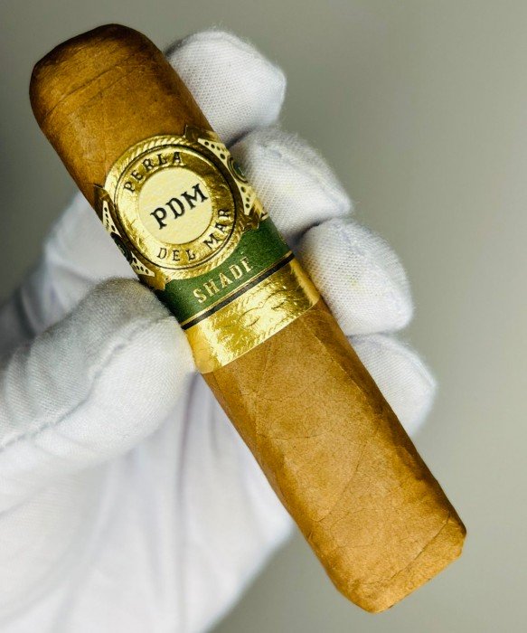 Perla Del Mar Shade Petit Robusto